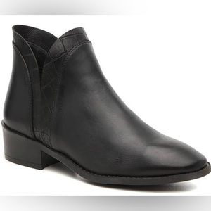 Steve Madden black ankle boots